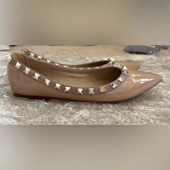 Kaitlyn Pan rockstud flats, poudre color, size 5.5 - Picture 5 of 8